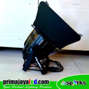 Preview Fresnel LED 54 x 6W 2in1 Spark
