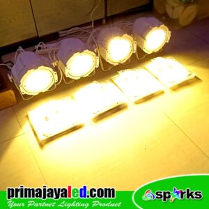 Set 4 Fresnel LED 200 Watt Body Putih